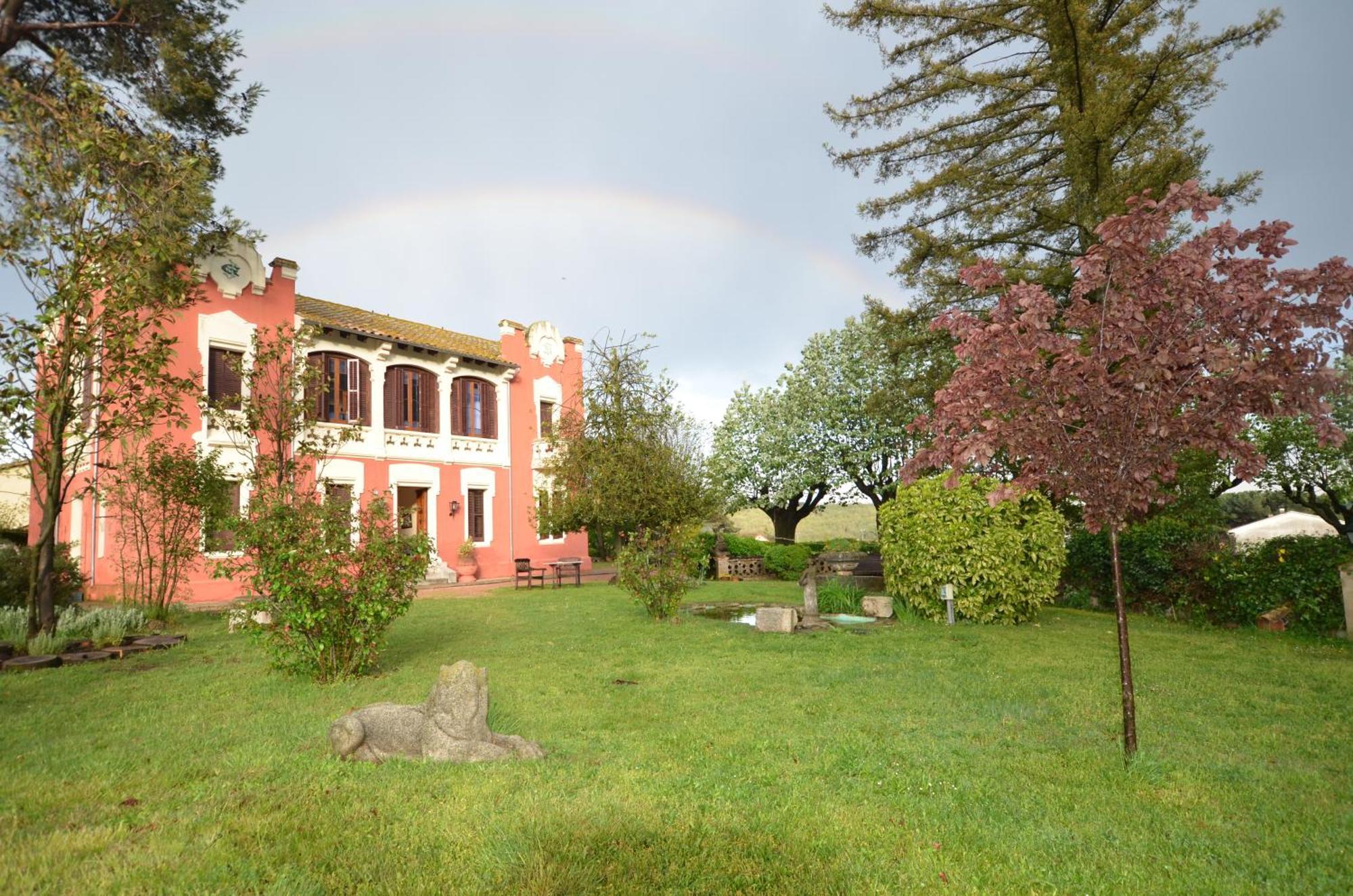Monumento Garay Hotel